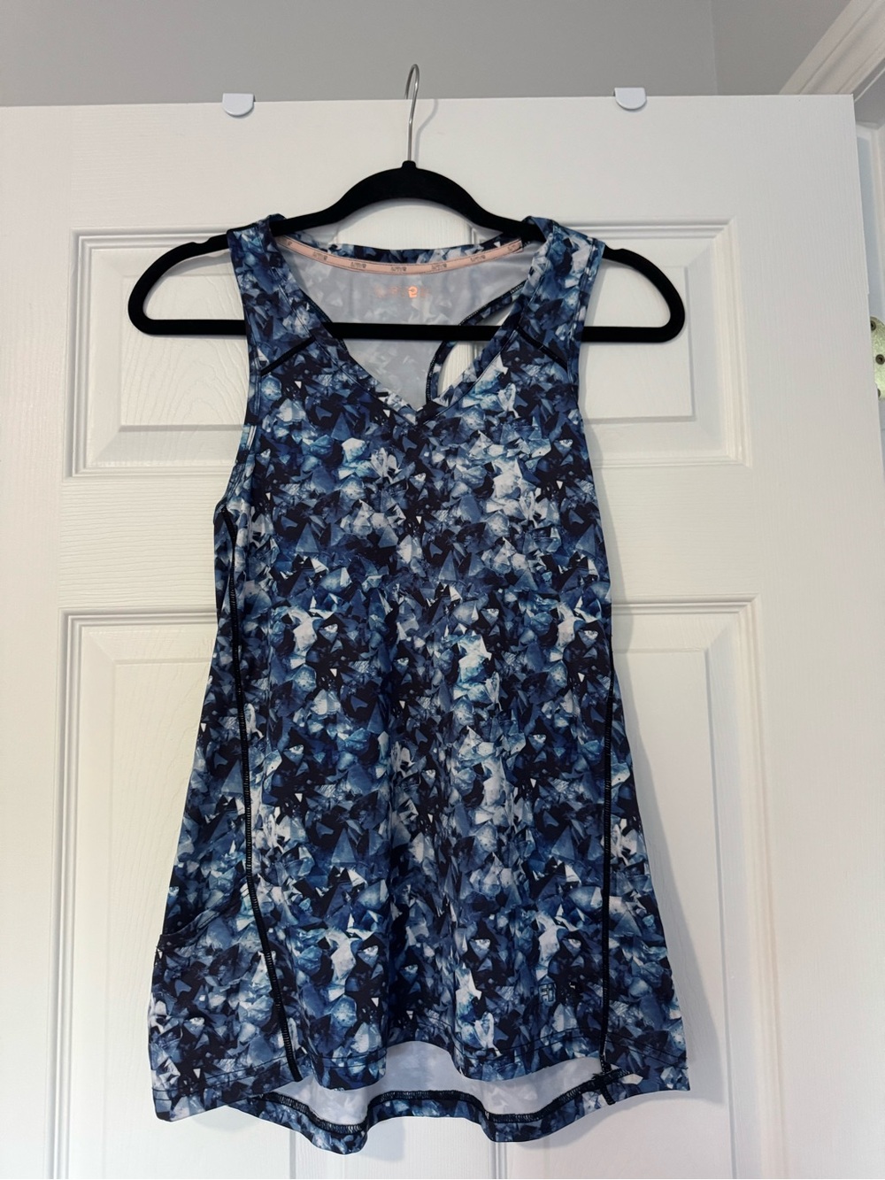 Simon’s I Fiv5 Women’s Sleeveless Blue Patterned fitness top